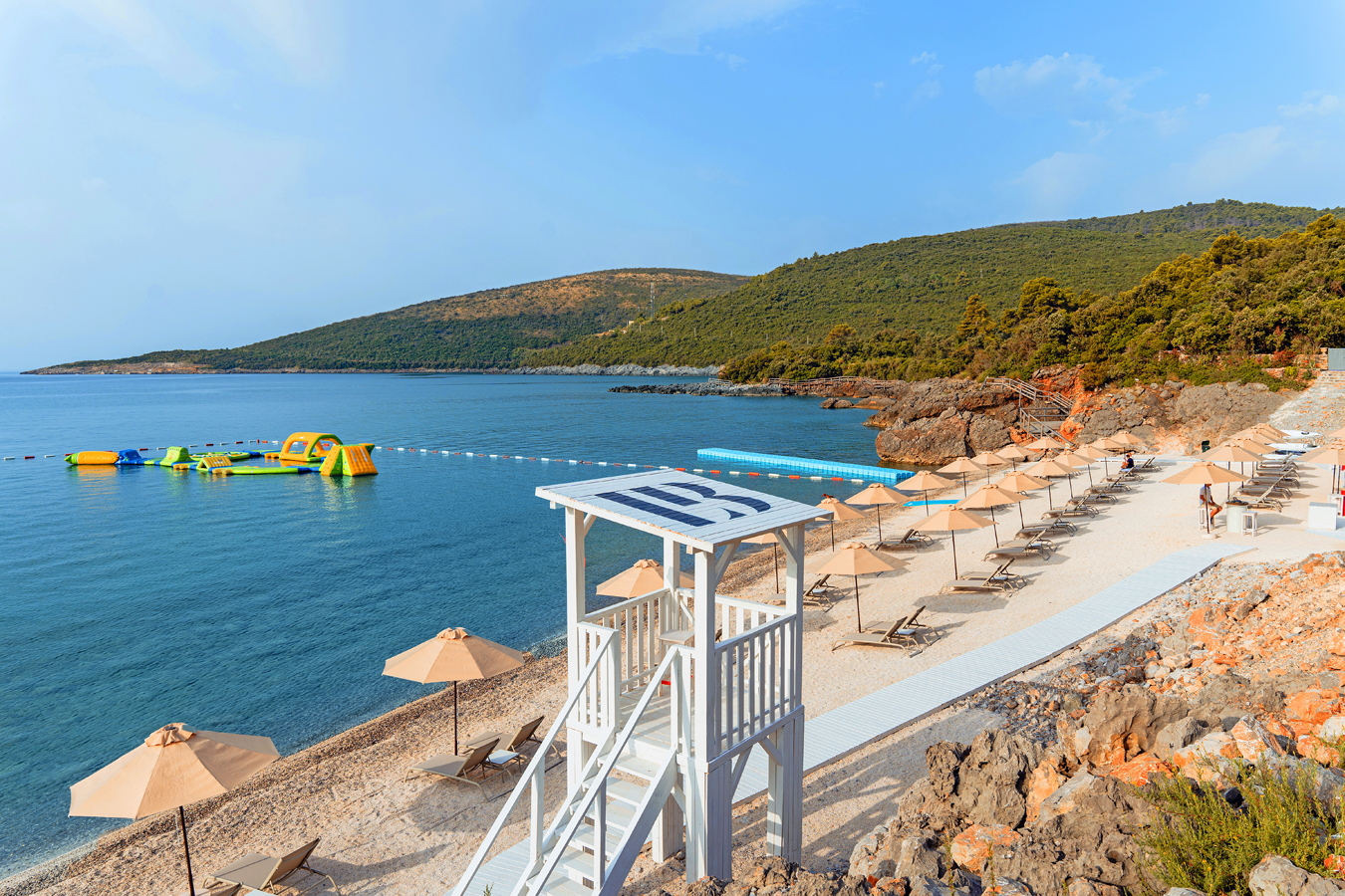 Strand Montenegro Lustica_Bay_Marina_Beach.jpg