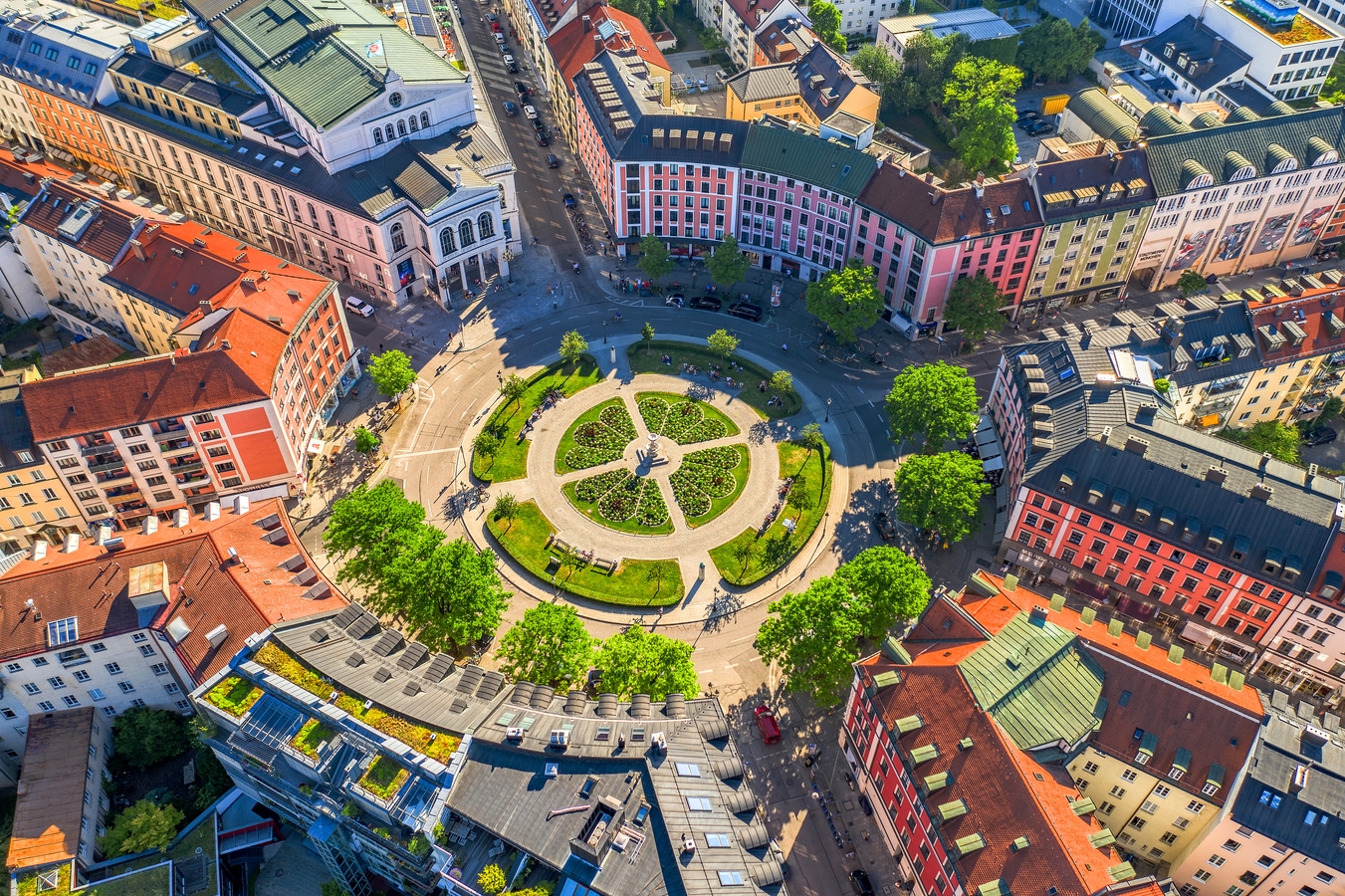 Runder Platz in Sternstraße AdobeStock_315854935_markus.jpeg